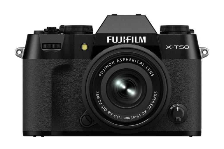 fotopuntoit_X-T50_front_15-45_black