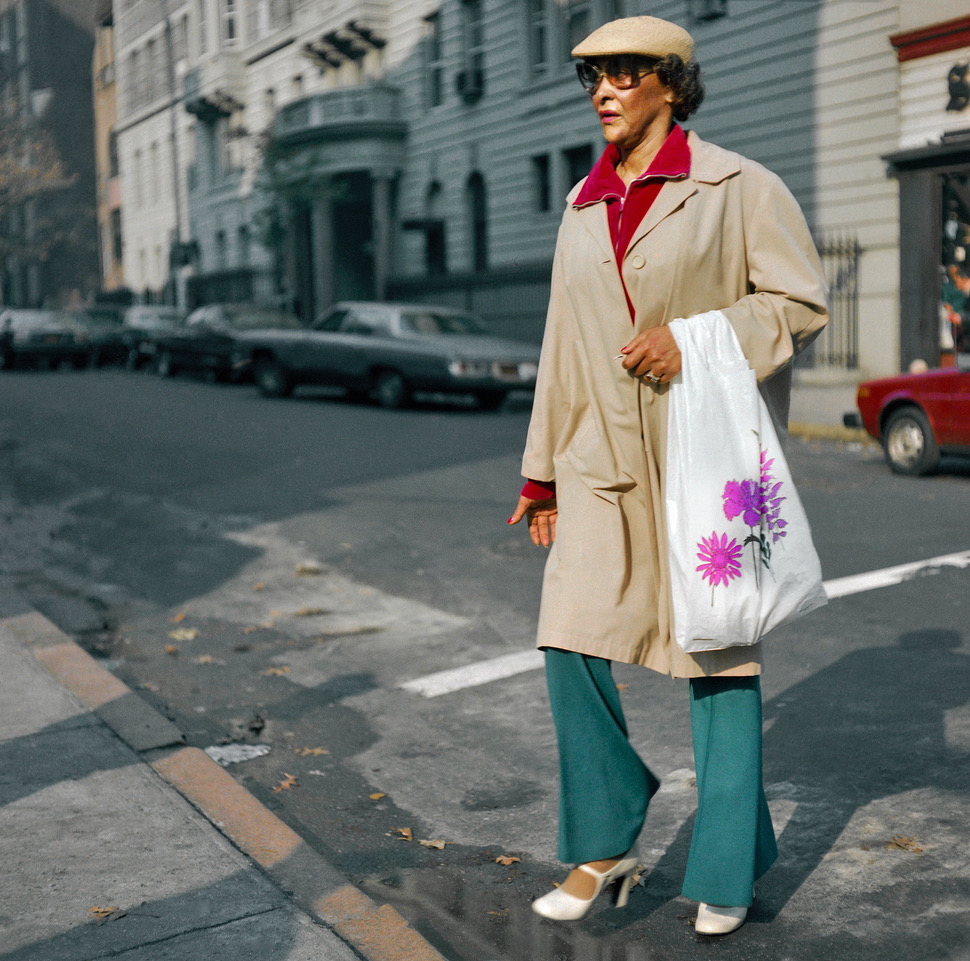 fotopuntoit_Abraham-Wolff-Catherine-DeLattre-Shoppers-Broadway-Upper-West-Side-NYC-1979-80-4