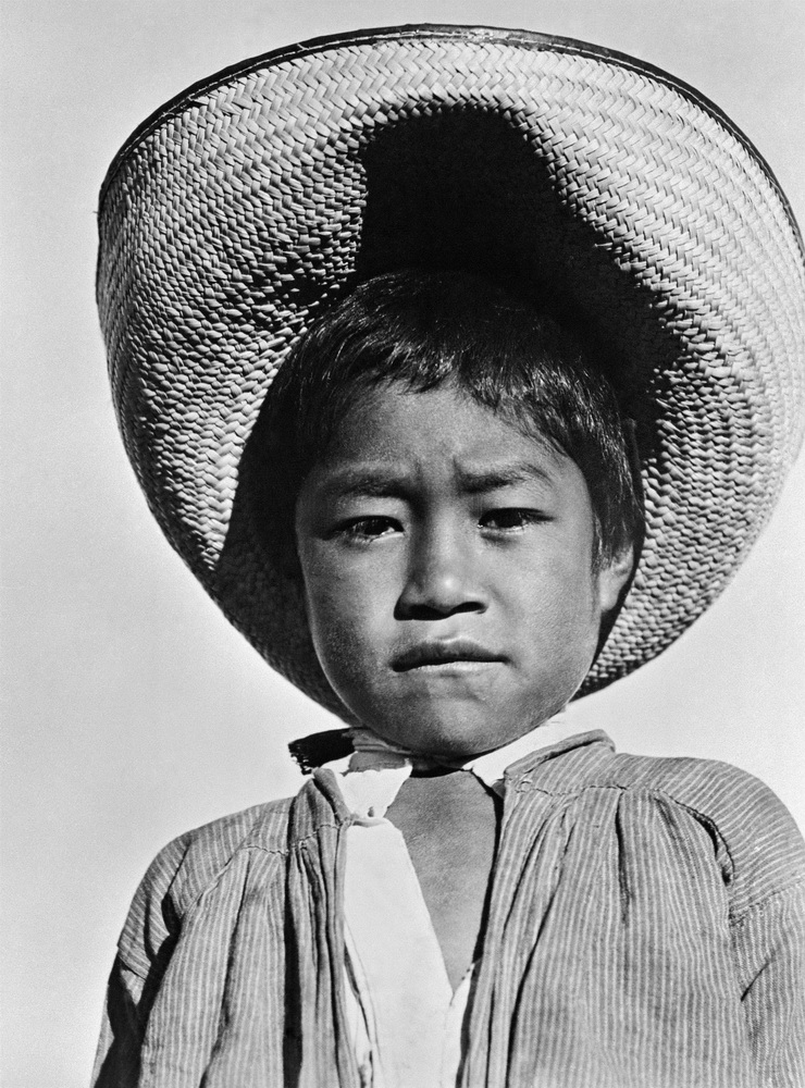 Tina Modotti, Bambino con sombrero, Messico, 1928 circa Archivi Cinemazero - Pordenone